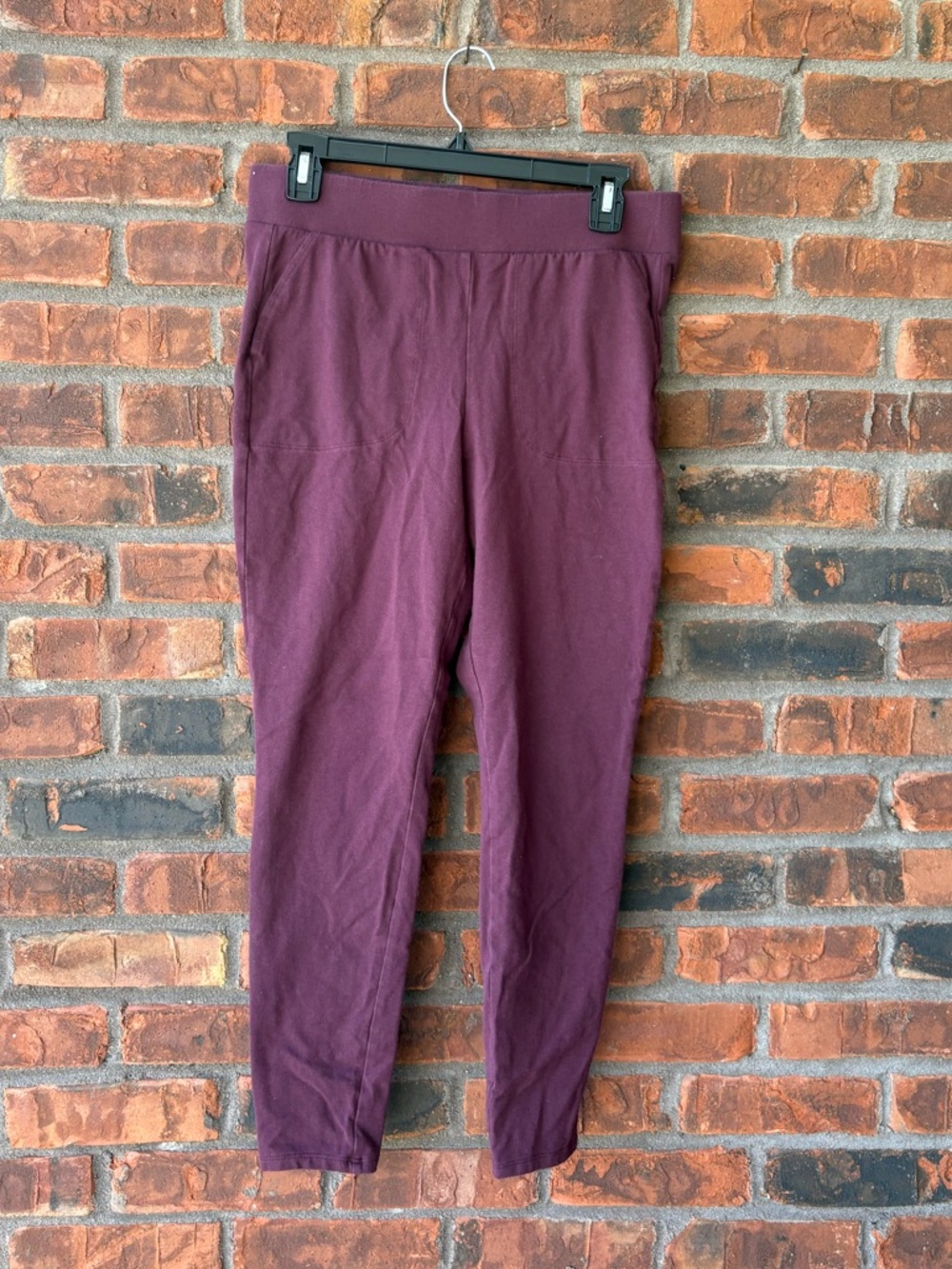 Torrid Deep Plum pocket leggings